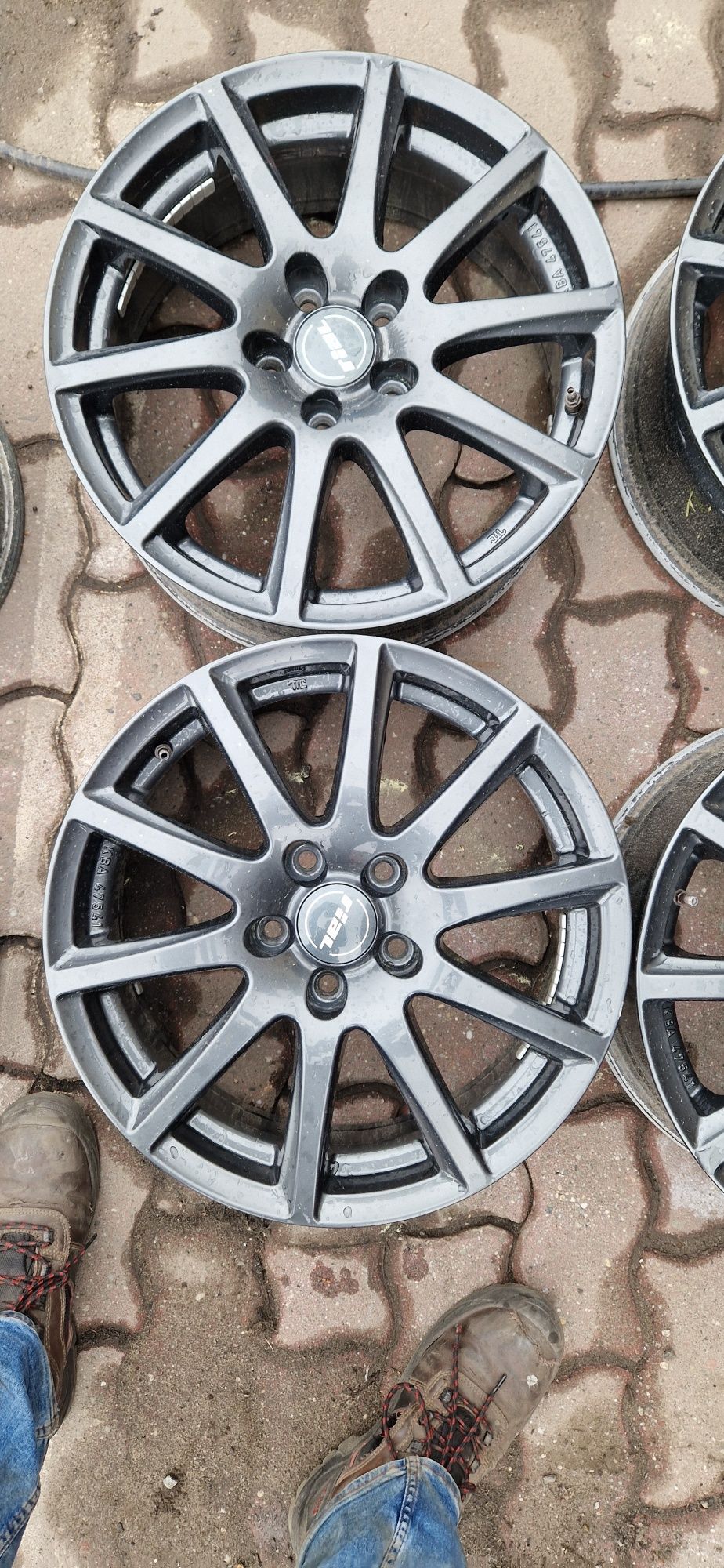 Felgi aluminiowe 7x17 et40 5x112 Audi VW Seat Skoda