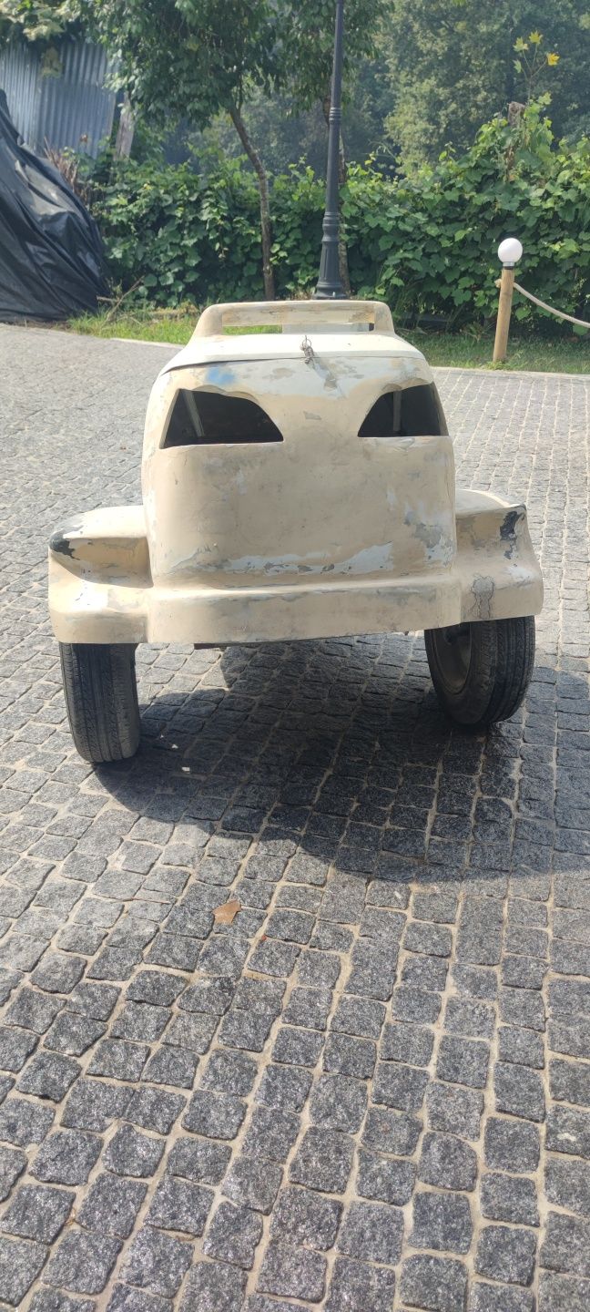 Reboque atrelado para moto ou carro