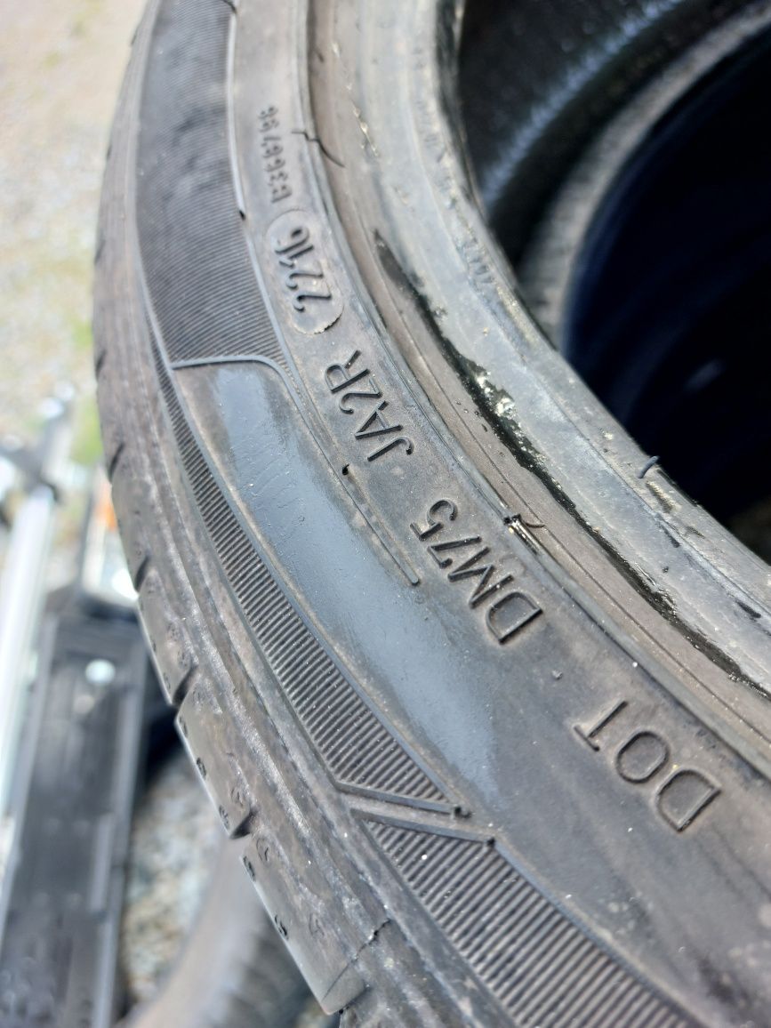 Opona dunlop sp sport maxx 215/45/16  pojedynka