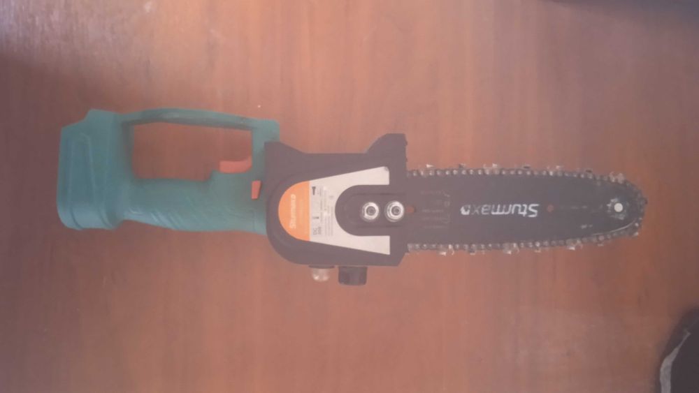 Акумуляторна ланцюгова пила Sturmax CCM9902CR 20В