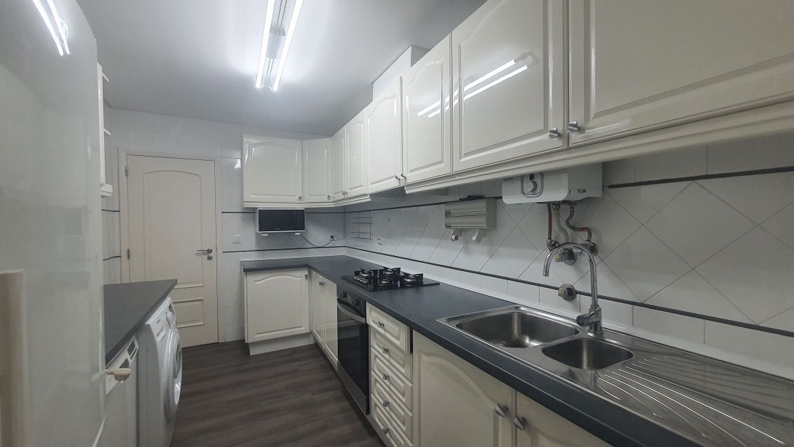 Arrendamento Apartamento T2 Parede