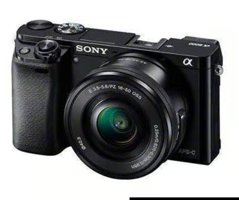 Sony A6000 + objetiva Sony E 16-50 mm