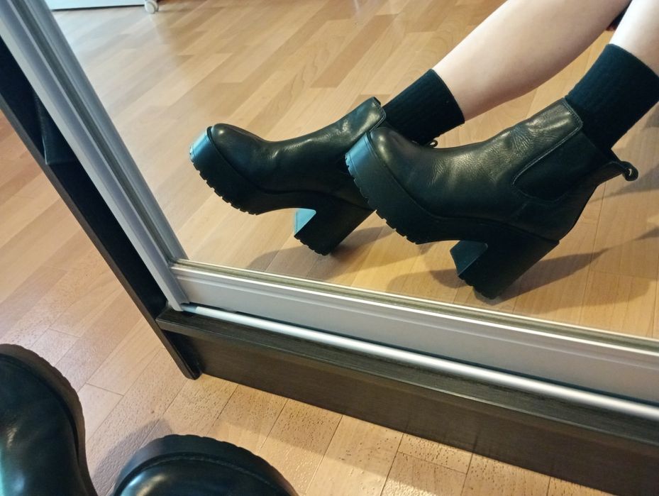 Ботильйони,черевики,жіноче взутя 39розмір WINDSORSMITH