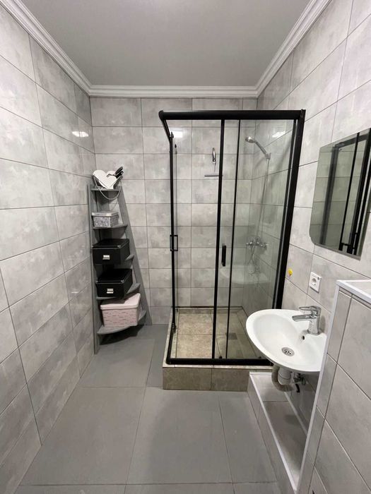 Простора дворівнева двокімнатна квартира в Ворзелі