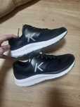 Мужские фирменые кроссовки Kelme размер 40  Новые
