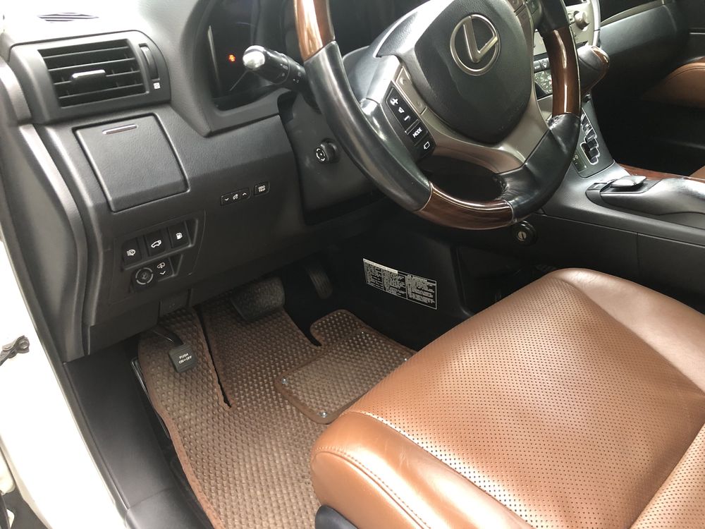 Продаж Lexus RX350