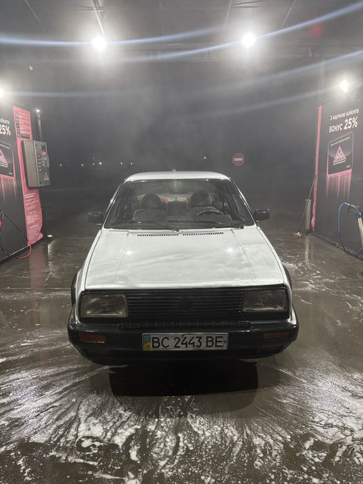Volkswagen Jetta 2