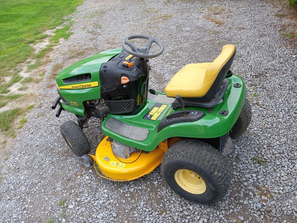 Traktorek kosiarka john deere x110 automatic briggs 18,5KM hydrostat