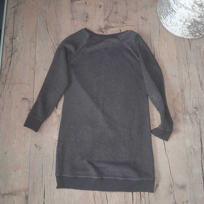 Grafitowa sukienka dresowa Sinsay M brokat