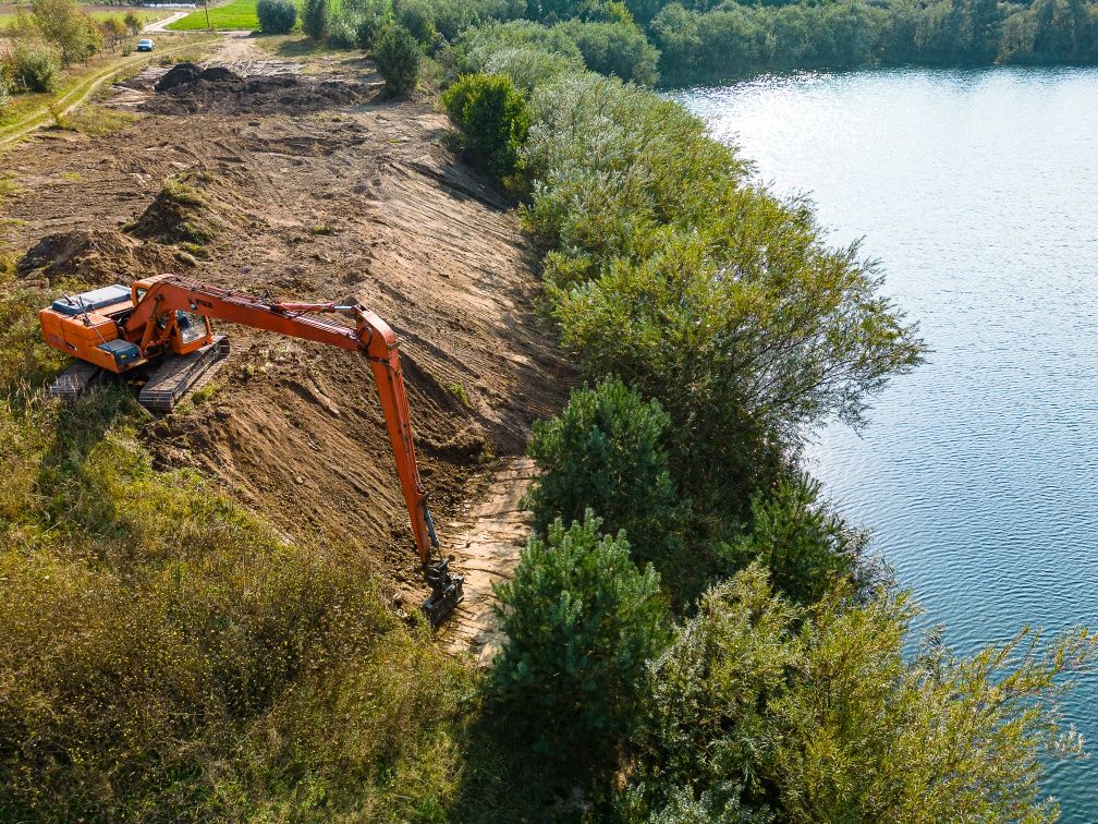 Kopanie stawów i inne roboty ziemne koparką long 18 m