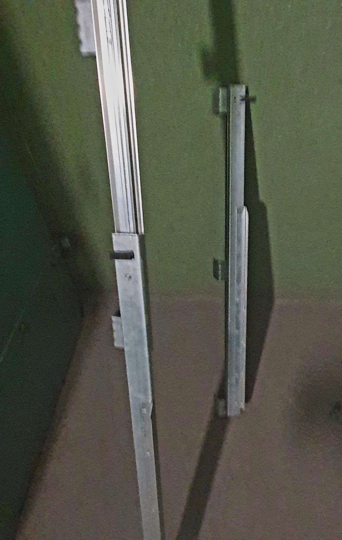 Prowadnice do stolow firmy Pottker 100 cm do 225 cm