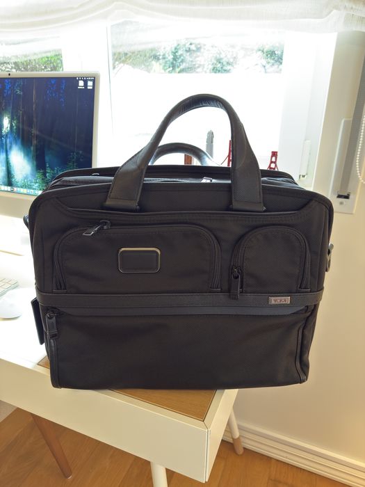 Tumi Alpha 3 case expansivel