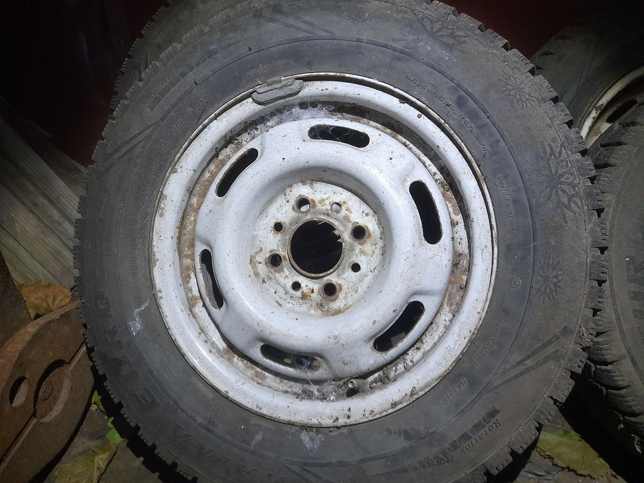 Продам шини з дисками Кама Євро 519 175/70 R13 82T