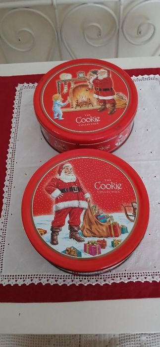 Latas motivo Natal, usadas