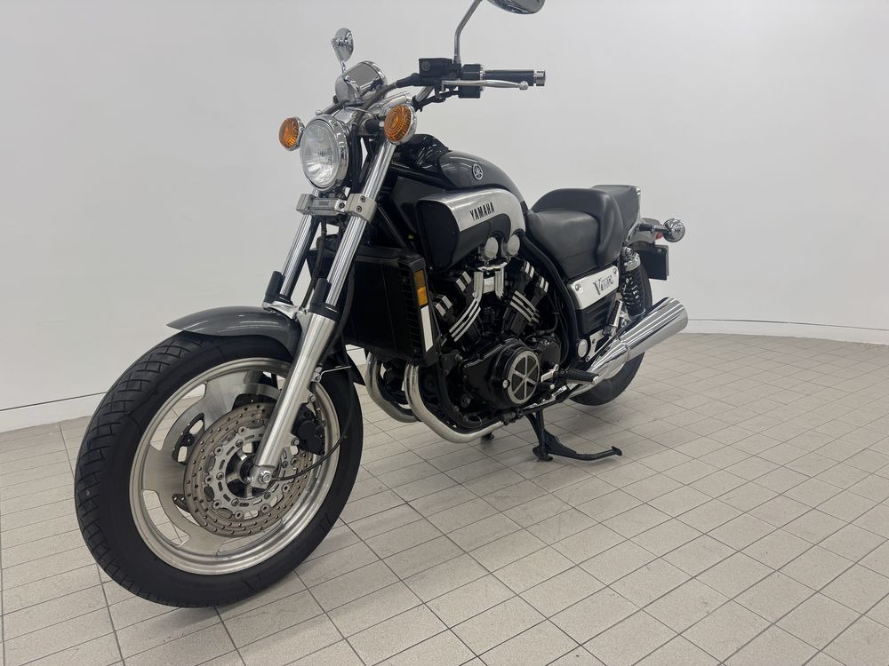 Yamaha V-Max 1200 Full Power Carbon Edition