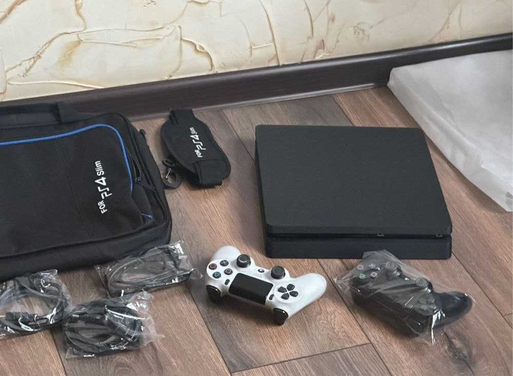 Продам PS 4 Slim 1 Терабайт