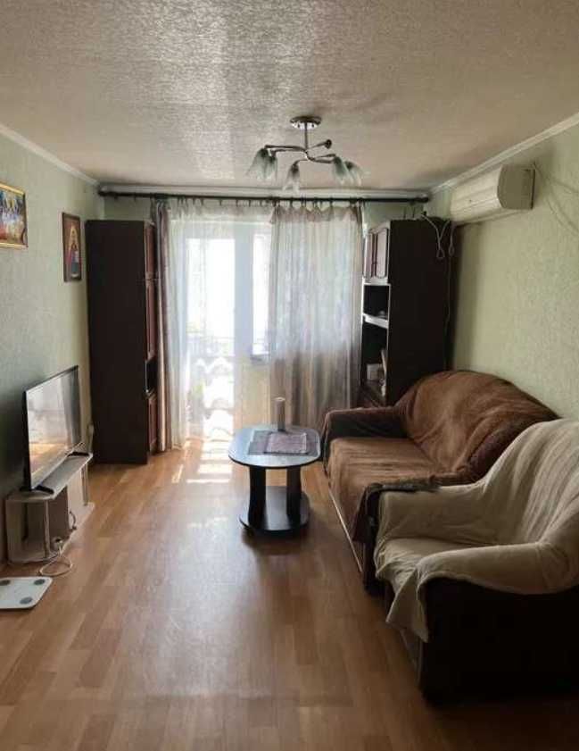 Продам 2 комн. квартиру 44м, с ремонтом, пр.Науки м.23 Августа, OM