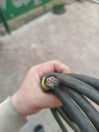 Продам недорого силові кабелі