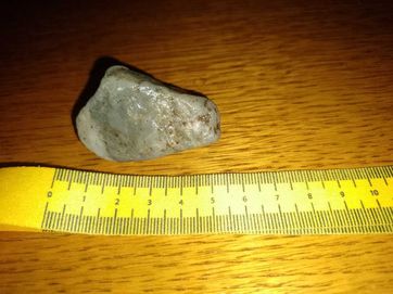 chalcedon MEGA Mineral górski 6 cm Kamień Twojej kolekcj Skala Okaz