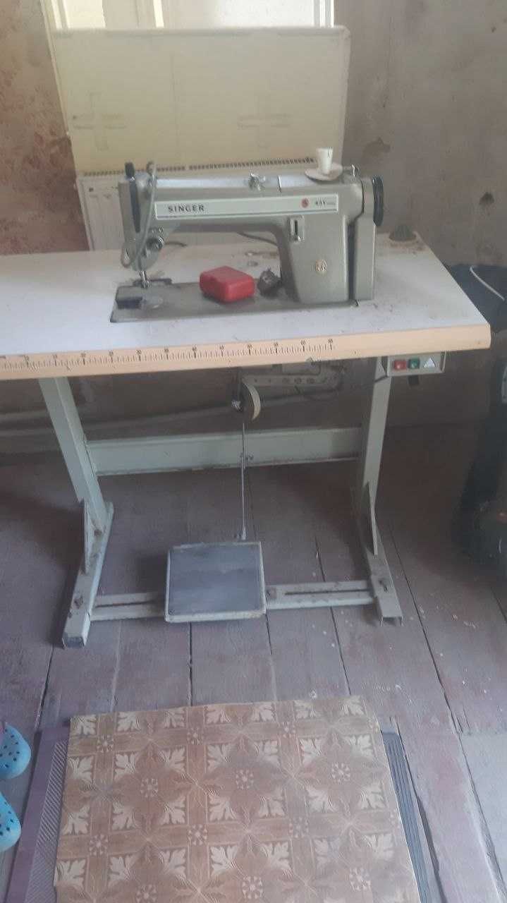 Промышленная швейная машинка SINGER 431 T200A