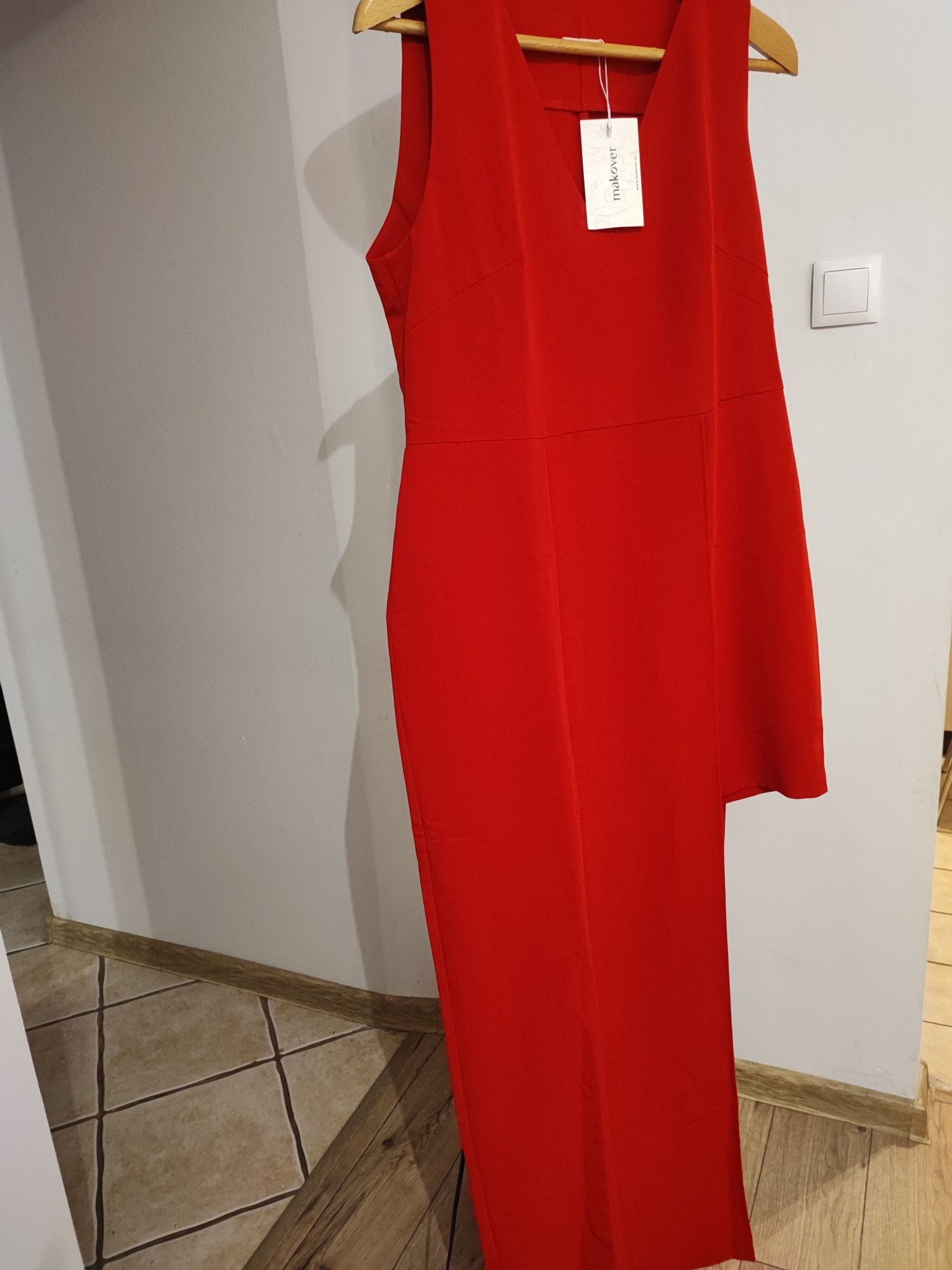 Piękna Czerwona Sukienka