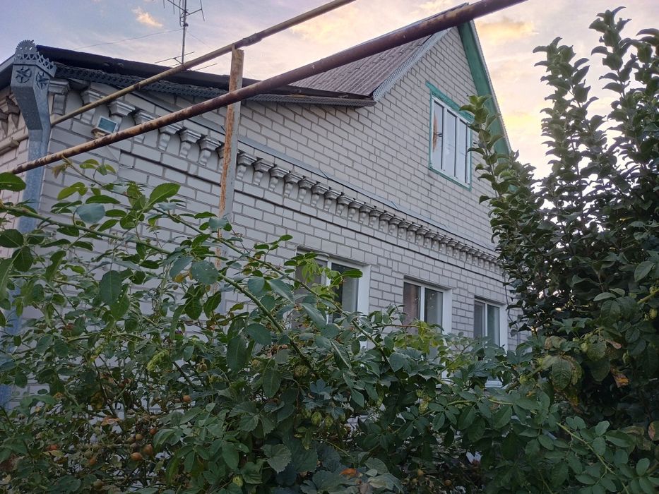 Продам затишний будинок в м.Перещепине