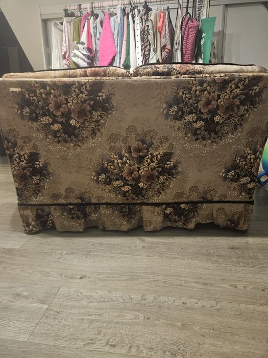 Sofa do siedzenia  kwiaty