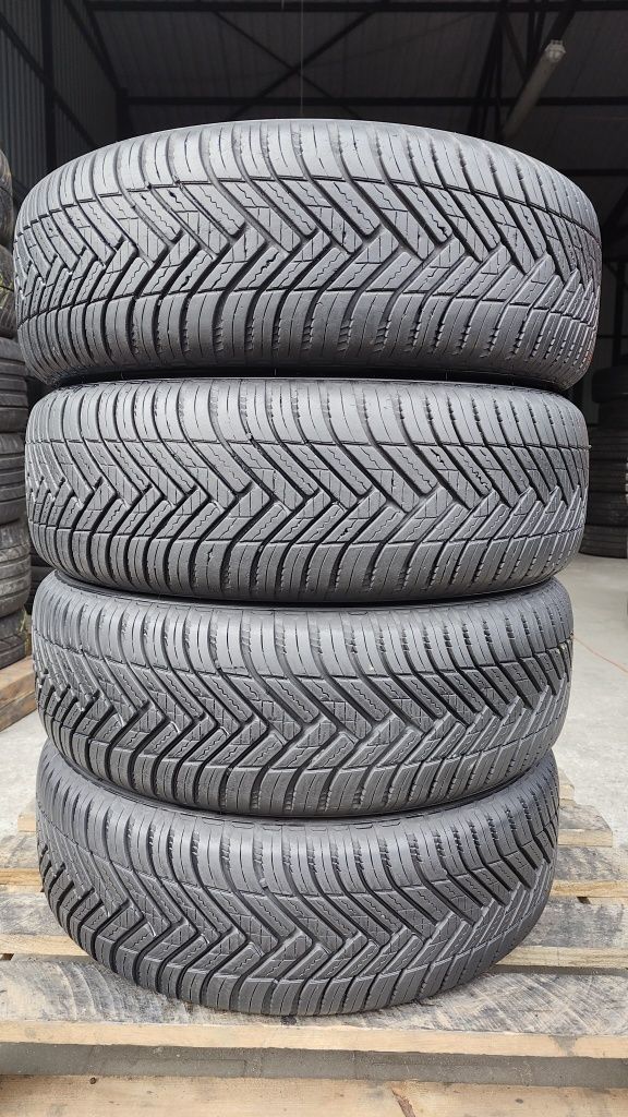 185/60/15 Hankook Kinergy 4S2 komplet