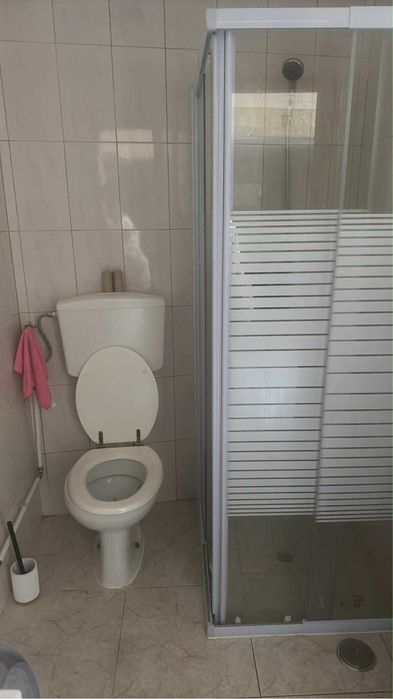 Vendo andar de moradia no gradil t3 transformado em t2 com suite priv