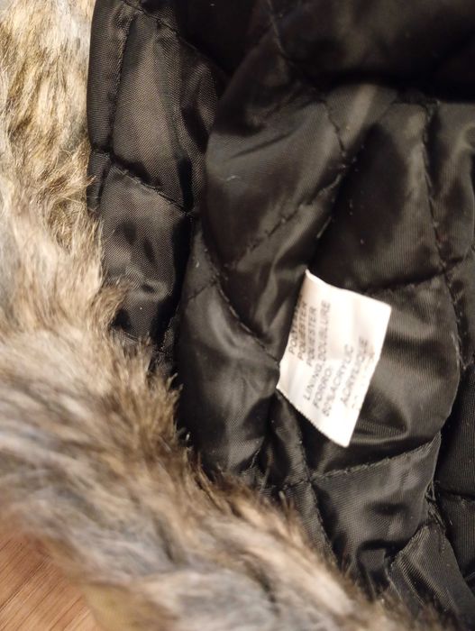 Zimowa czapka z futerkiem