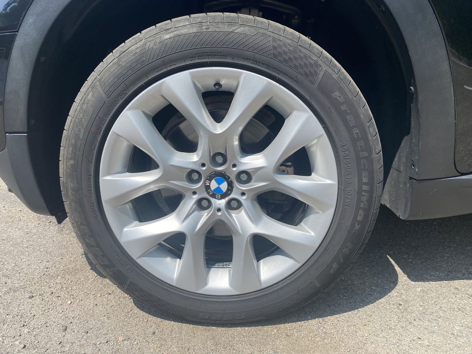 Продам BMW X5 E70 2013 3.0 бензин
