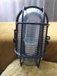 Lampa kinkiet na zewnątrz do zamontowania