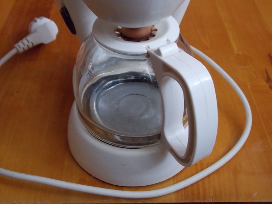 Кофеварка электрическая «Moulinex» капельного типа Б/У.