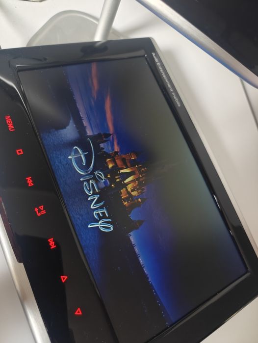 Audi Entertainment Mobile monitory