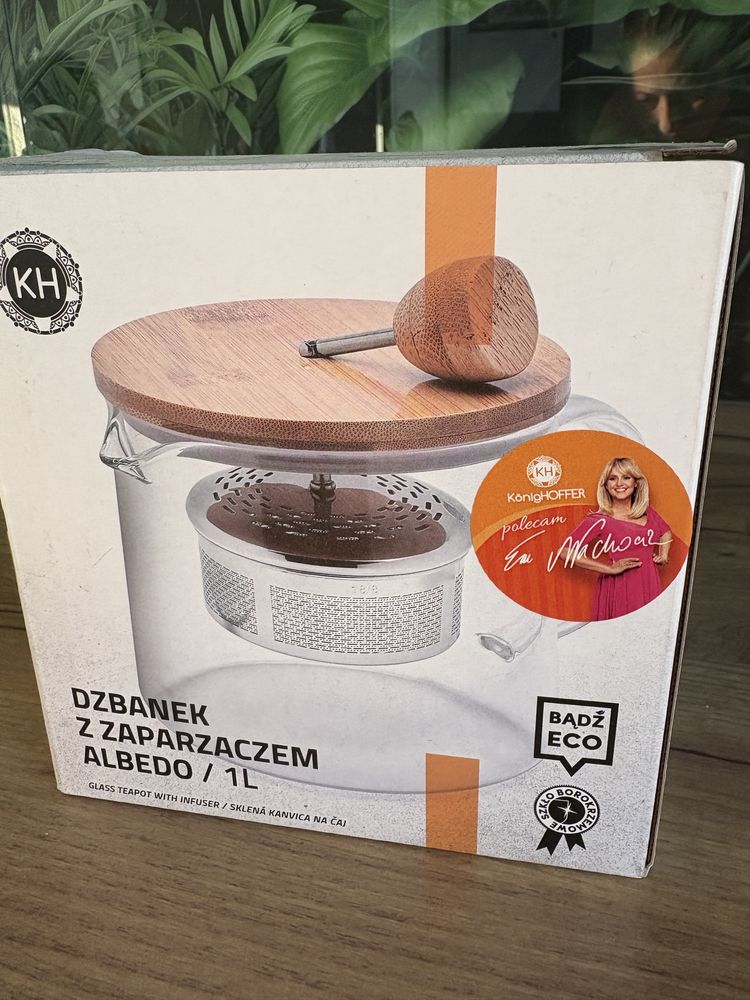 Dzbanek z zaparzaczem