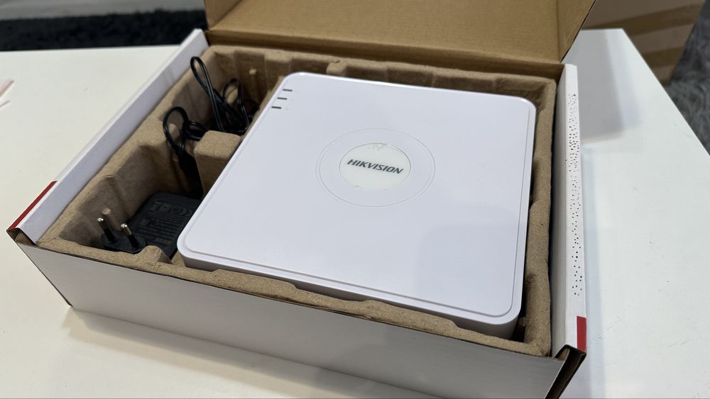 Rejestrator kamer hikvision Turbo HD DVR 7100 Series 7108
