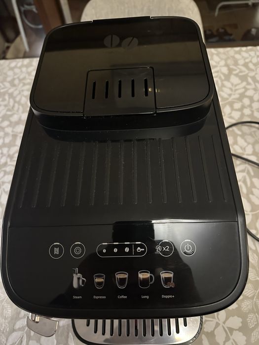 Máquina de Café De’Longhi Magnifica Evo