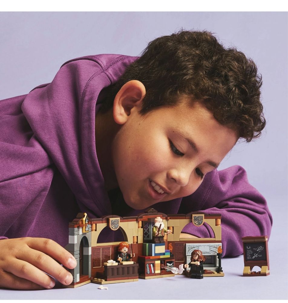 Конструктор LEGO® Harry Potter Замок Гоґвортс: урок чарів 76442