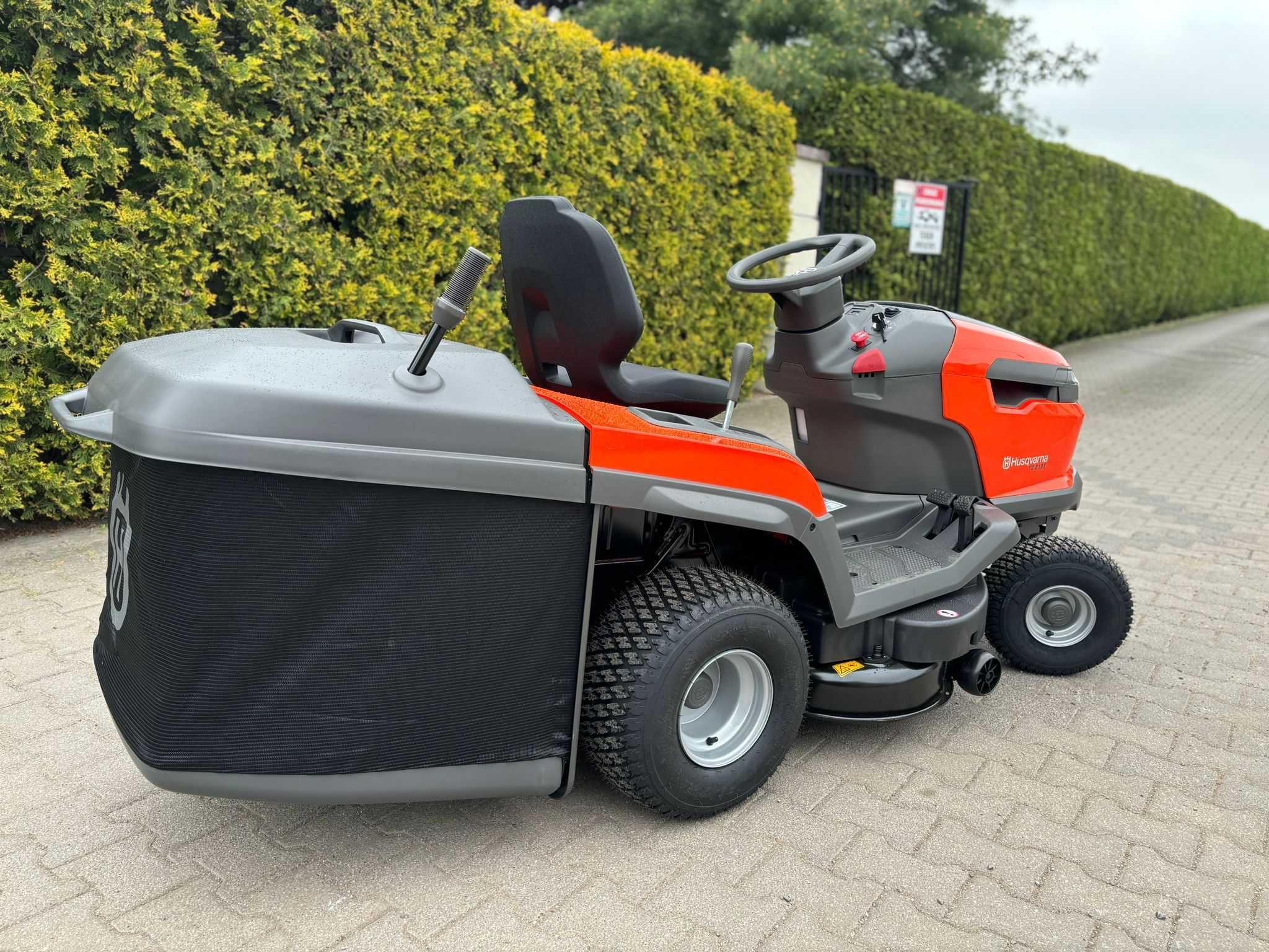 NOWY Traktorek ogrodowy Husqvarna TC 215T ! Z gwarancją producenta!