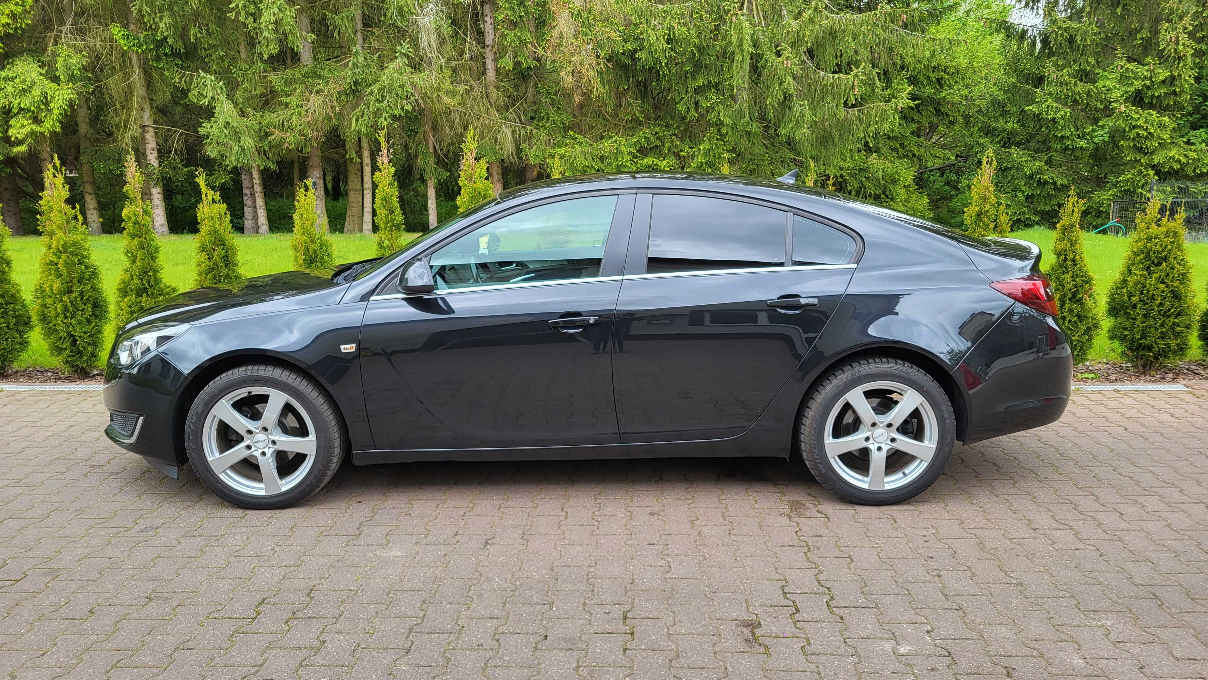 Opel_Insignia_1.4_TURBO_Lifting_Navigacja_Niski_Przebieg !