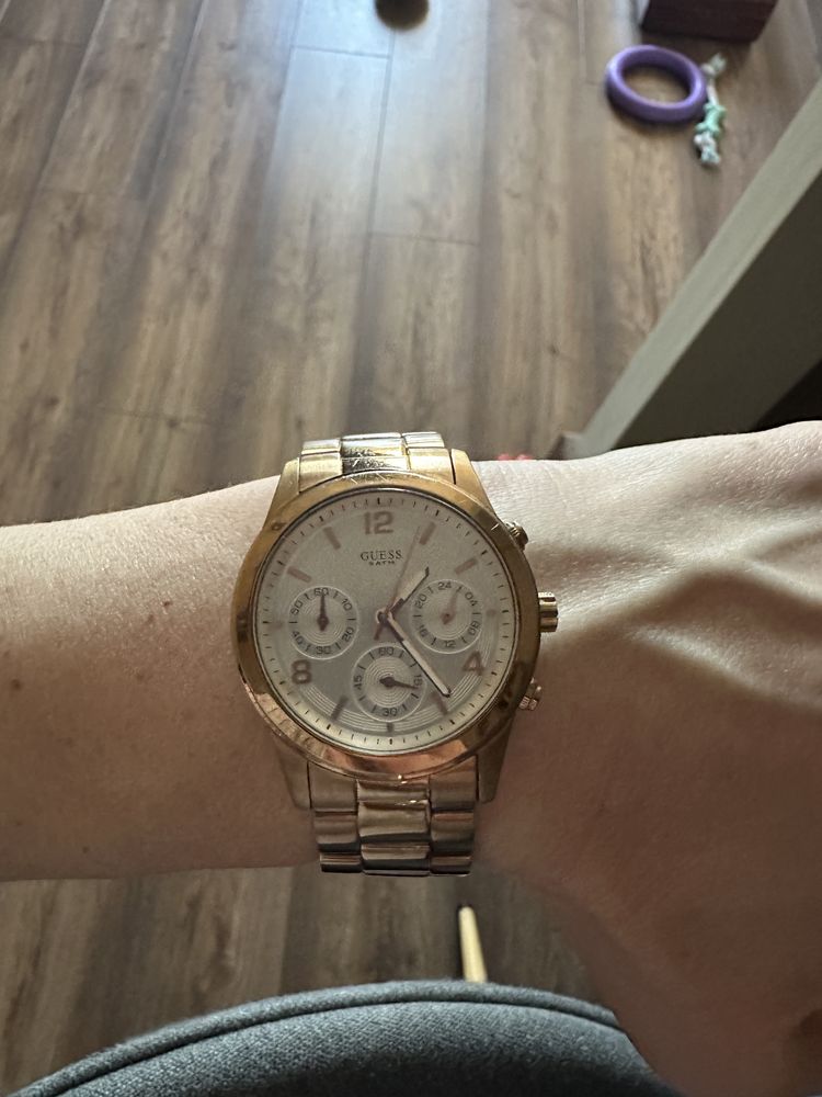 Часы guess оригинал б/у
