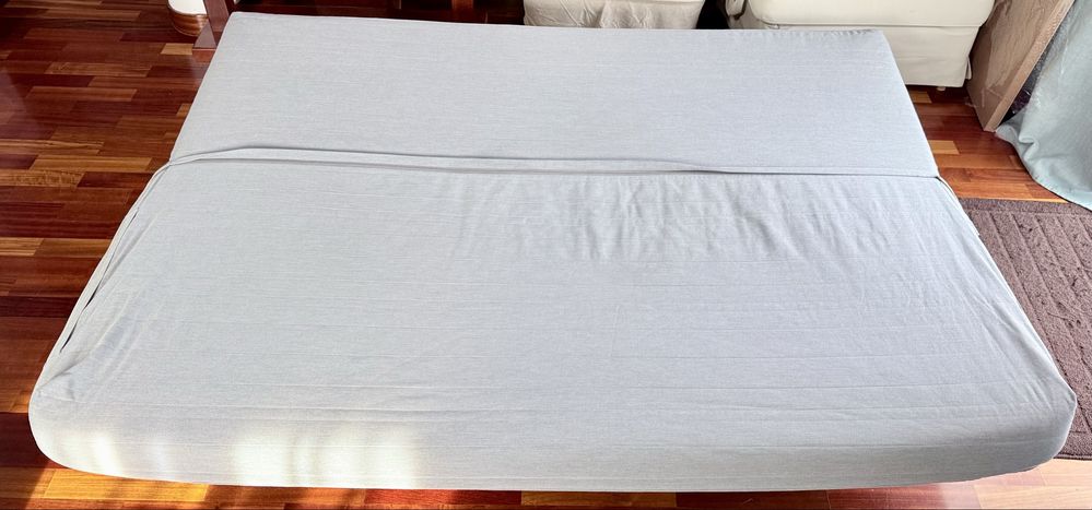 Sofa rozkładana IKEA Nyhamn – z pojemnikiem na pościel