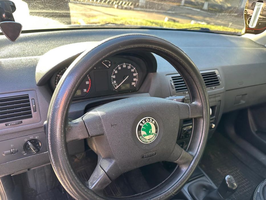 Skoda Fabia 1.2 бензин