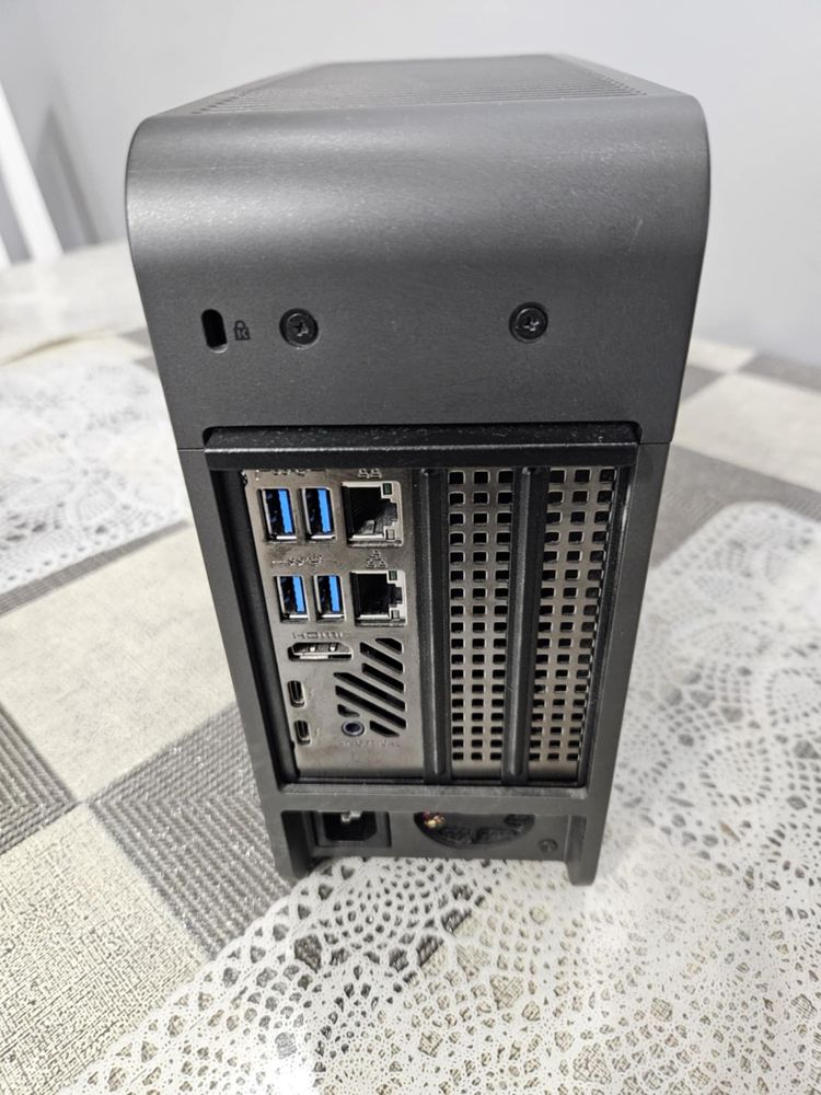 Komputer mini PC Intel NUC9 NUC9i7QNB Core i7-9850H WiFi Bluetooth