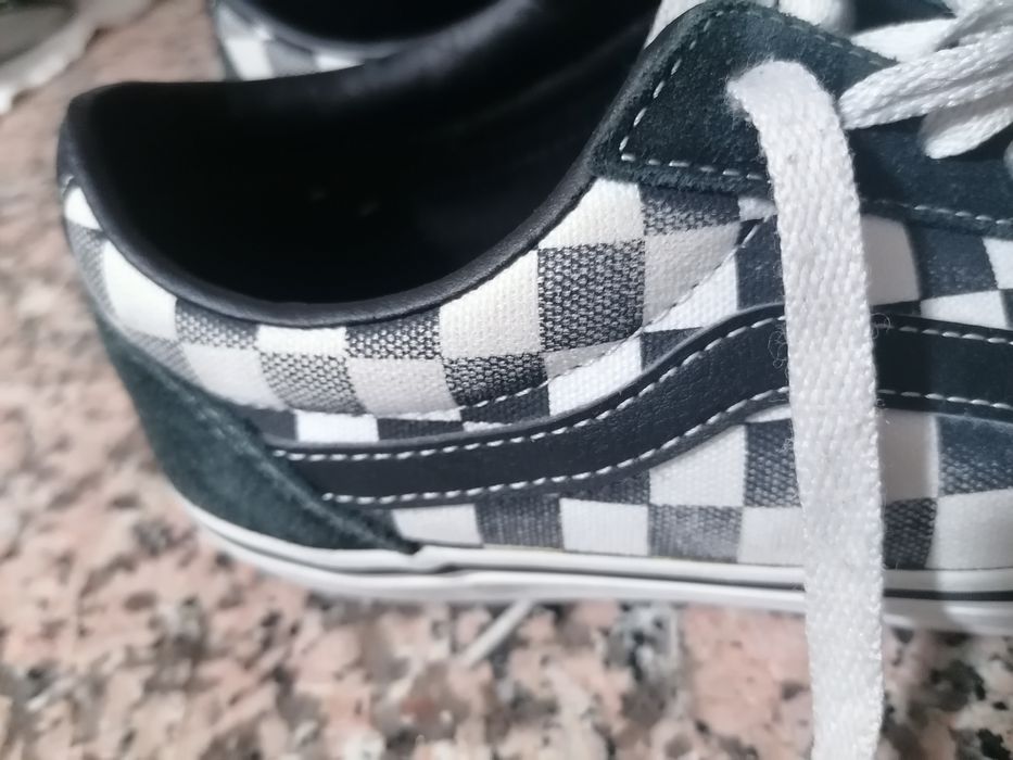 Vans em bons estado