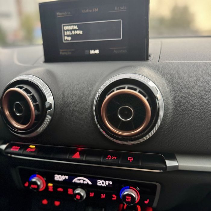 Audi A3 Sportback 1.6 TDi S-Line DESDE 179€