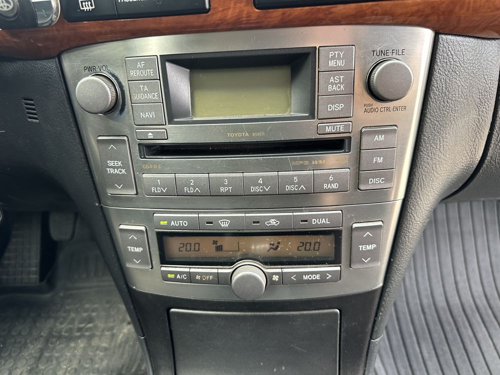 Toyota Avensis 2008 року (рестайлінг)
