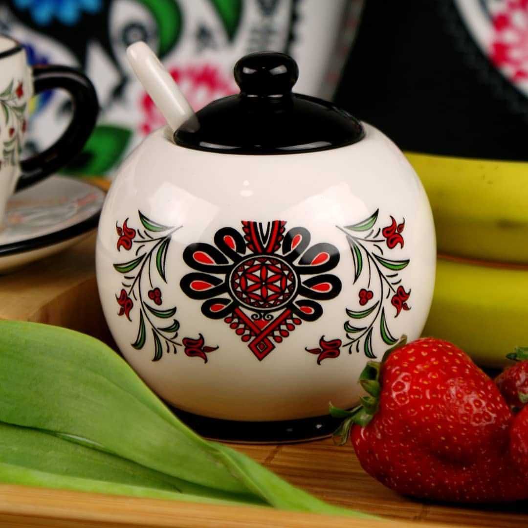 Ceramiczna Cukiernica z Góralską Parzenicą – Czarna Przykrywka