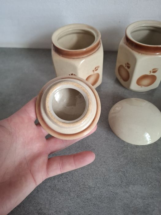 Zestaw 3 pojemników kuchennych ceramicznych VINTAGE / PRL jabłka
