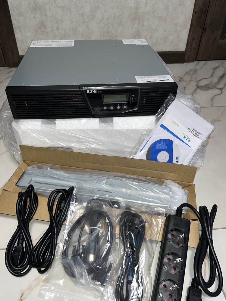 Джерело безперебійного живлення Eaton 9130-1000VA